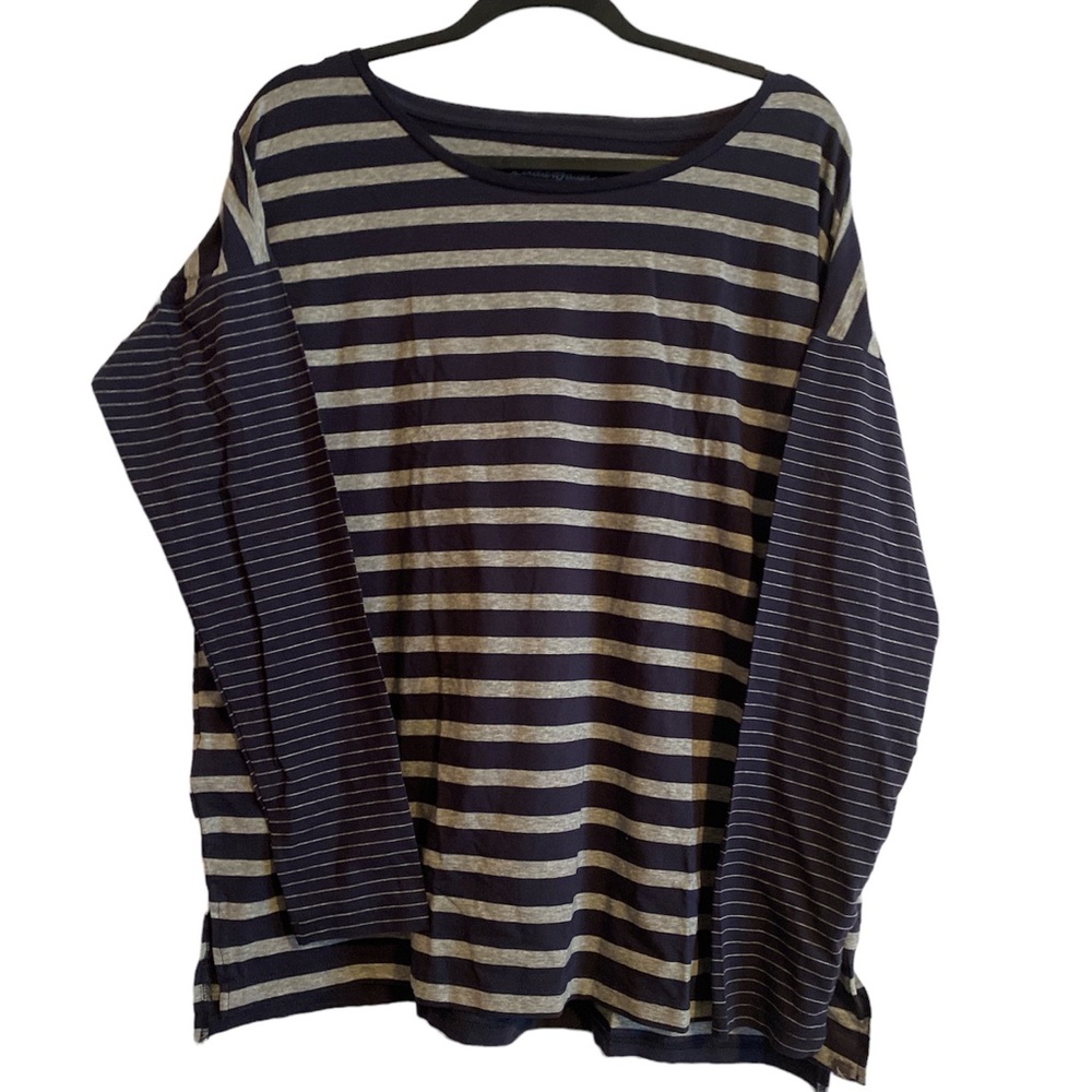 Eddie Bauer long sleeve tee